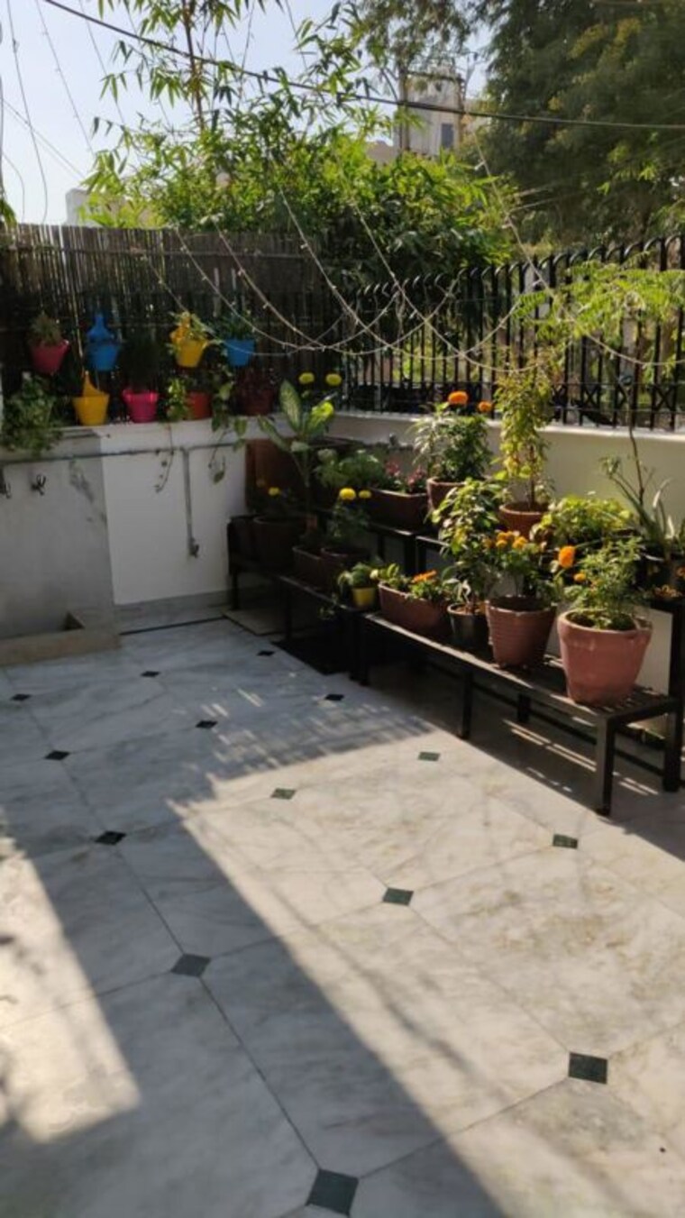 Balcony, sector 23a 3 Bedroom 2000 Sq.Ft. Builder Floor In Sector 23a Gurgaon 10681080