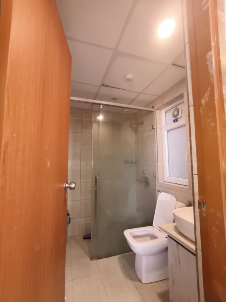 Bathroom, tata-eureka-park-phase-2 2 Bedroom 1100 Sq.Ft. Apartment In Sector 150 Noida 10681093