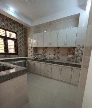 Kitchen in 3 BHK Builder Floor at Sector 46 – for Rent