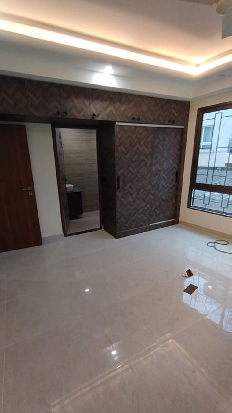 Room, riz-enclave 3 Bedroom 2000 Sq.Ft. Apartment In Benson Town Bangalore 10681098