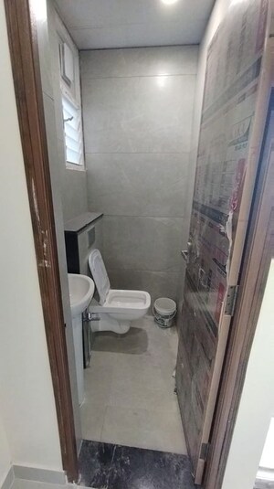 Bathroom in 3 BHK Apartment at Riz Enclave, Benson Town – for Rent