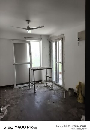Room in 5 BHK Apartment at RPS Auria, Sector 88 – for Rent