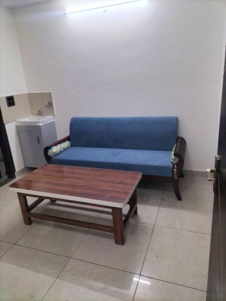 Bedroom, sector 23 2 Bedroom 750 Sq.Ft. Builder Floor In Sector 23 Gurgaon 10681113