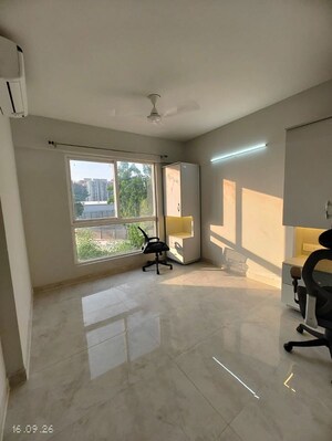 Team Area in 3 BHK Apartment at Pareena Micasa, Sector 68 – for Rent