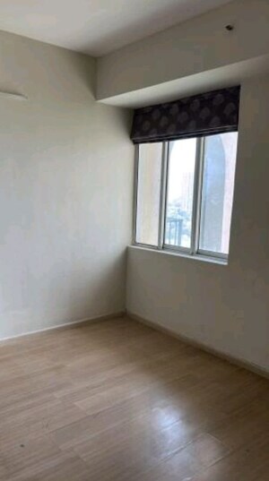 Room in 4 BHK Apartment at DLF New Town Heights I, Sector 90 – for Rent