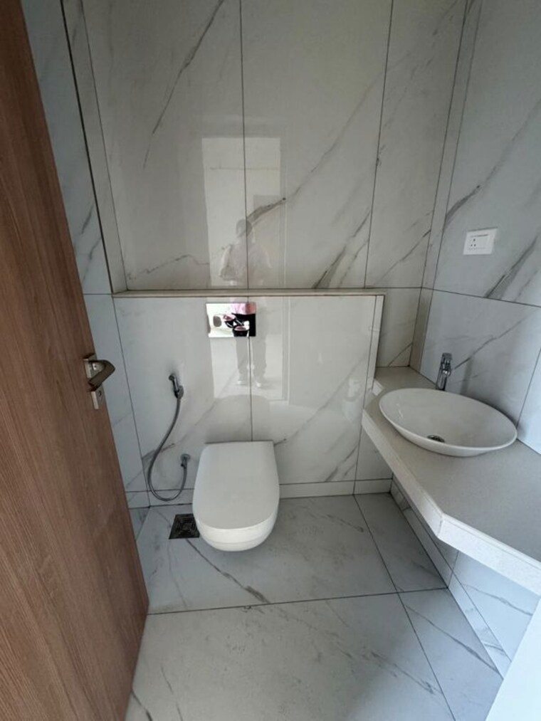 Bathroom, kipl-morya 1 Bedroom 450 Sq.Ft. Apartment In Kasarvadavali Thane 10681150
