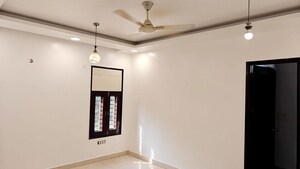 Room in 5 BHK Builder Floor at Model Town – for Rent