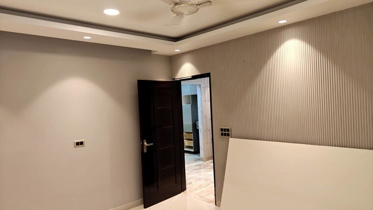 Master Bedroom, model town 5 Bedroom 4050 Sq.Ft. Builder Floor In Model Town Delhi 10680340