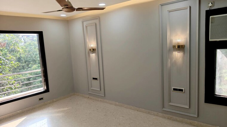 Master Bedroom, model town 5 Bedroom 4050 Sq.Ft. Builder Floor In Model Town Delhi 10680340