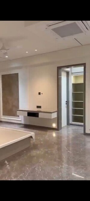 Room in 4 BHK Apartment at Sreenidhi Everest, Jubilee Hills – for Sale