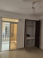 2.5 BHK +  1075 Sq.Ft. Apartment in Amrapali Zodiac