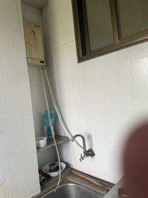 Bathroom in 1 BHK Apartment at Tilak Nagar – for Rent