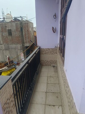 Balcony in 2 BHK Independent House at Bhondsi – for Rent