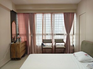 Bedroom in 2.5 BHK Apartment at Kalpataru Radiance, Goregaon West – for Rent