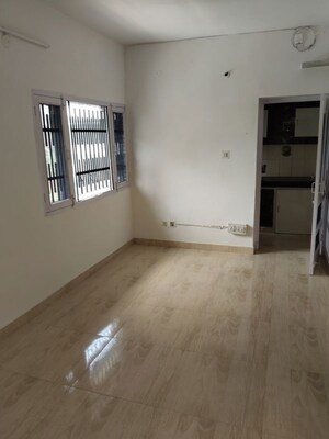 Room in 3 BHK Independent House at Sector 21 – for Rent
