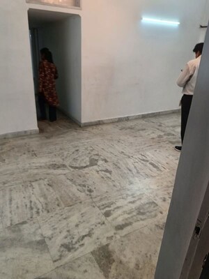 Room in 2 BHK Apartment at Windsor and Nova Society, Ahinsa Khand 2 – for Sale