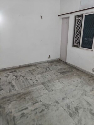 Room in 2 BHK Apartment at Windsor and Nova Society, Ahinsa Khand 2 – for Sale