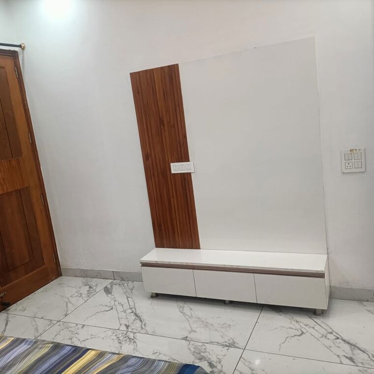 Room, sector 16 3.5 Bedroom 3000 Sq.Ft. Independent House In Sector 16 Panchkula 10681313