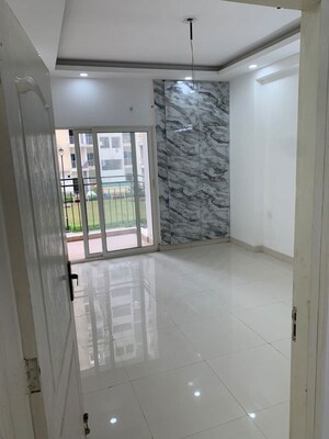 Room in 2 BHK Apartment at Amrapali Verona Heights, Tech Zone 4 Greater Noida – for Sale