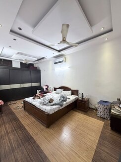1 RkBuilder Floor For Rent in Kalkaji