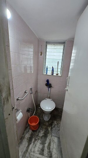 Bathroom in 1 BHK Apartment at Andheri West – for Rent