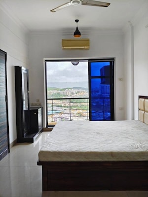 1 BHK Apartment For Rent in K Raheja Heights, Malad East