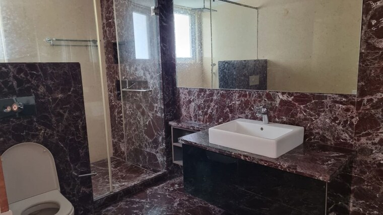 Bathroom, jangpura a 5 Bedroom 4500 Sq.Ft. Builder Floor In Jangpura A Delhi 10681350