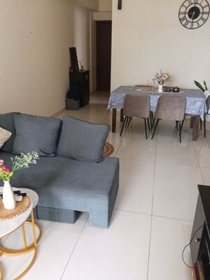 2 BHK Apartment For Rent in Yash Prestige, Malad West