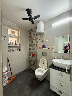 Bathroom in 3 BHK Builder Floor at M2K Aura, Sector 47 – for Rent