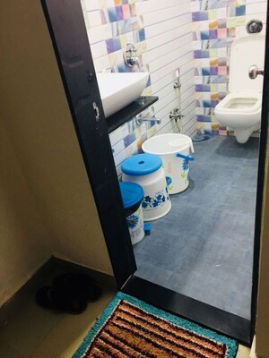 Bathroom in 1 BHK Apartment at Lokhandwala Complex – for Rent