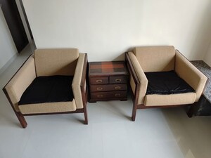 Hall in 2 BHK Apartment at Versova – for Rent