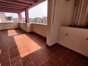 Kitchen in 3 BHK Apartment at Orchid Petals, Sector 49 – for Rent