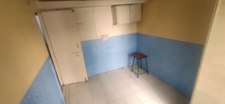 Bathroom, mig-colony-gokhalenagar 1 Bedroom 600 Sq.Ft. Apartment In Gokhalenagar Pune 10681387
