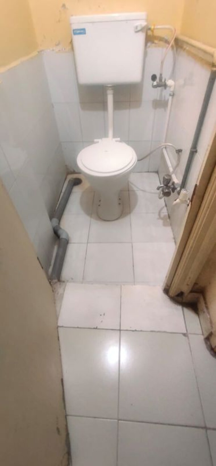 Bathroom, mig-colony-gokhalenagar 1 Bedroom 600 Sq.Ft. Apartment In Gokhalenagar Pune 10681387
