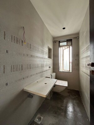 Team Area in 2 BHK Apartment at Heena Gaurav Heights, Kandivali West – for Sale