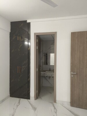 Room in 3.5 BHK Apartment at M3M Soulitude, Sector 89 – for Rent