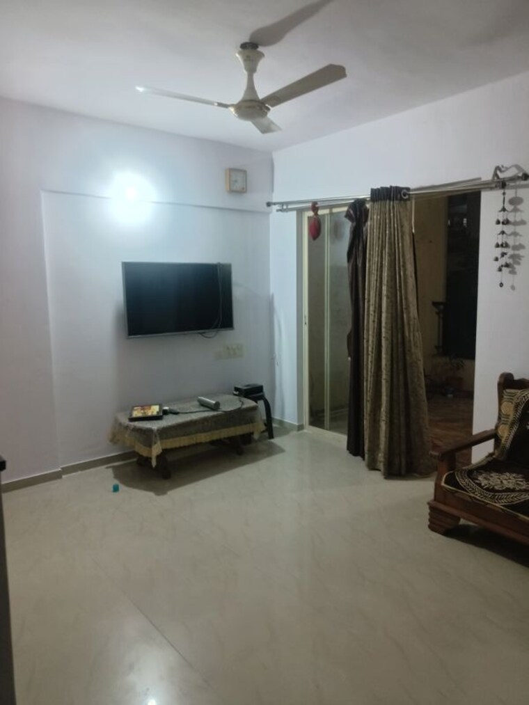 Living Room, essen-shonest-towers 2.5 Bedroom 1000 Sq.Ft. Apartment In Wakad Pune 10681415
