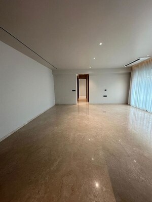 Room in 3 BHK Apartment at Experio Platinum Westwoods, Seawoods Sector 42 – for Sale