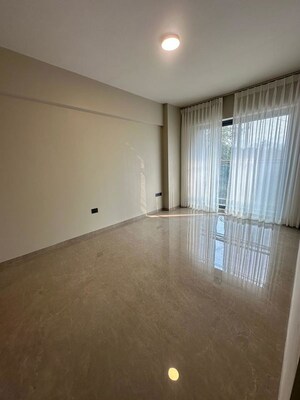 Room in 3 BHK Apartment at Experio Platinum Westwoods, Seawoods Sector 42 – for Sale