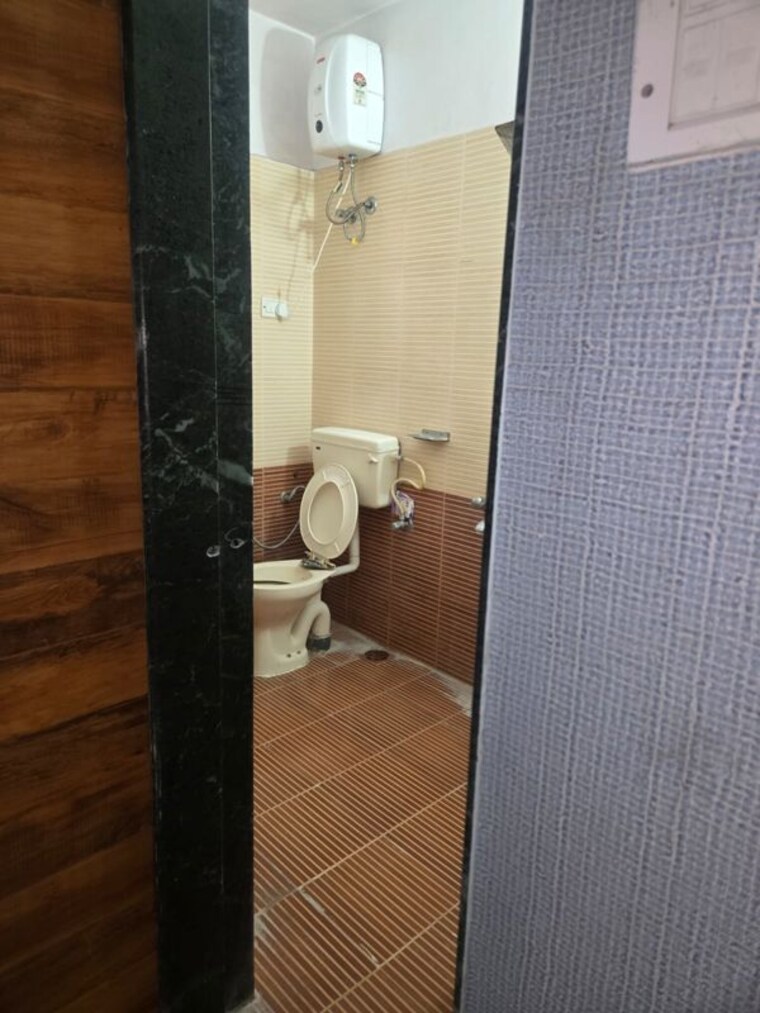 Bathroom, g-k-daffodils-housing-society 3 Bedroom 1255 Sq.Ft. Apartment In Pimple Saudagar Pune 10681416