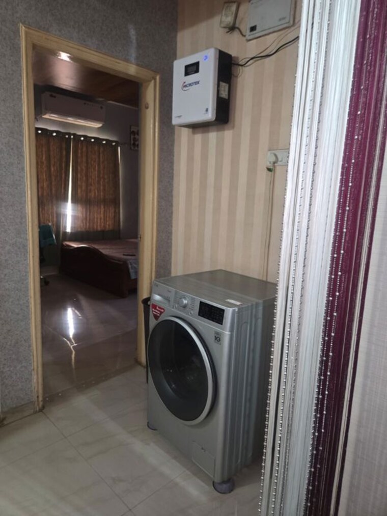 Bathroom, g-k-daffodils-housing-society 3 Bedroom 1255 Sq.Ft. Apartment In Pimple Saudagar Pune 10681416