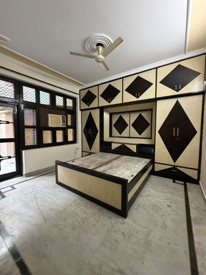 Living Room in 3 BHK Builder Floor at Sector 15 – for Rent