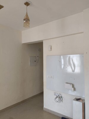 Room in 2 BHK Apartment at Shree Vardhman Mantra, Sector 67 – for Rent