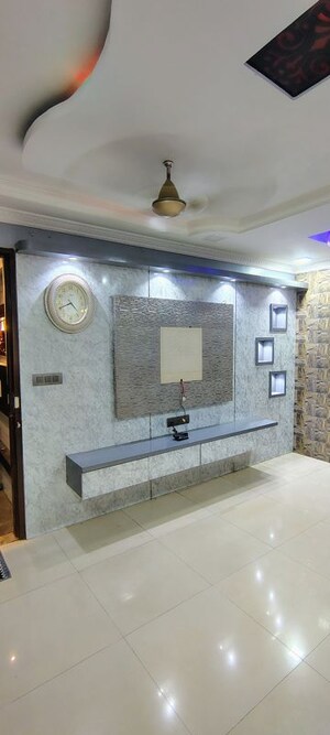 Room in 2 BHK Apartment at Saki Vihar Complex, Chandivali – for Rent