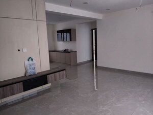 Room in 2 BHK Apartment at Hallmark Sunnyside, Manchirevula – for Rent