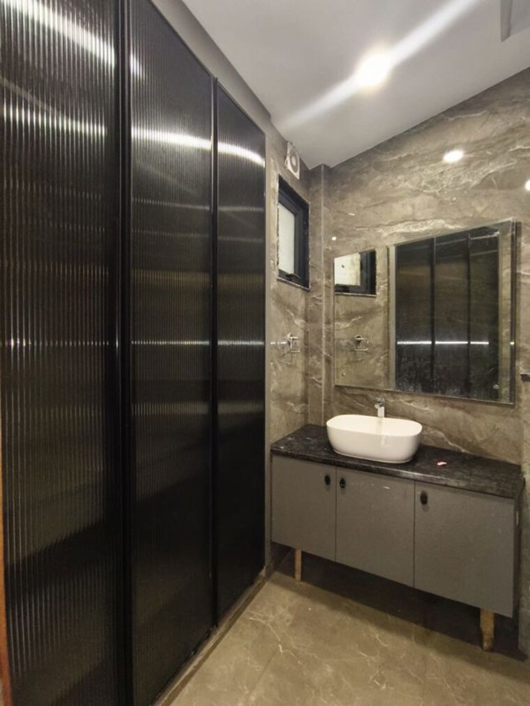 Kitchen, kalkaji 3 Bedroom 200 Sq.Yd. Builder Floor In Kalkaji Delhi 10681436