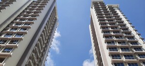 2 BHK Apartment For Rent in Shah Arcade II, Malad East