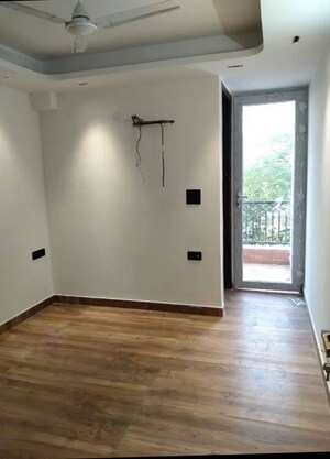 Room in 1 BHK Apartment at Saket – for Rent