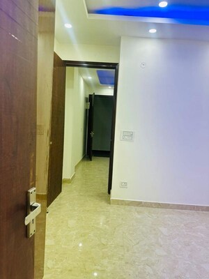 Room in 1 BHK Apartment at Saket – for Rent
