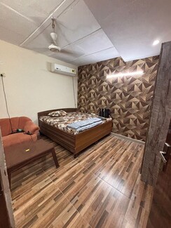 1 Rk+Independent House For Rent in SS 100
